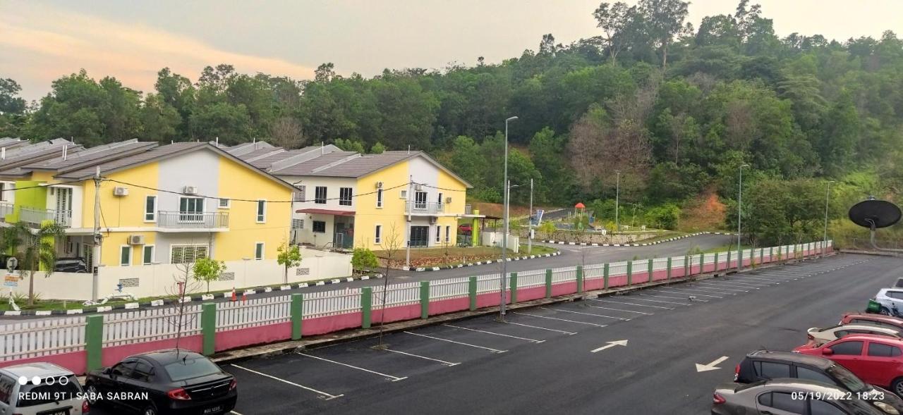 D'Zara Homestay Sepang Exterior foto